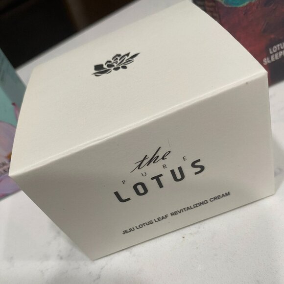 The Pure Lotus Korea Clean & Vegan Skincare Bundle of 3 - Picture 5 of 7